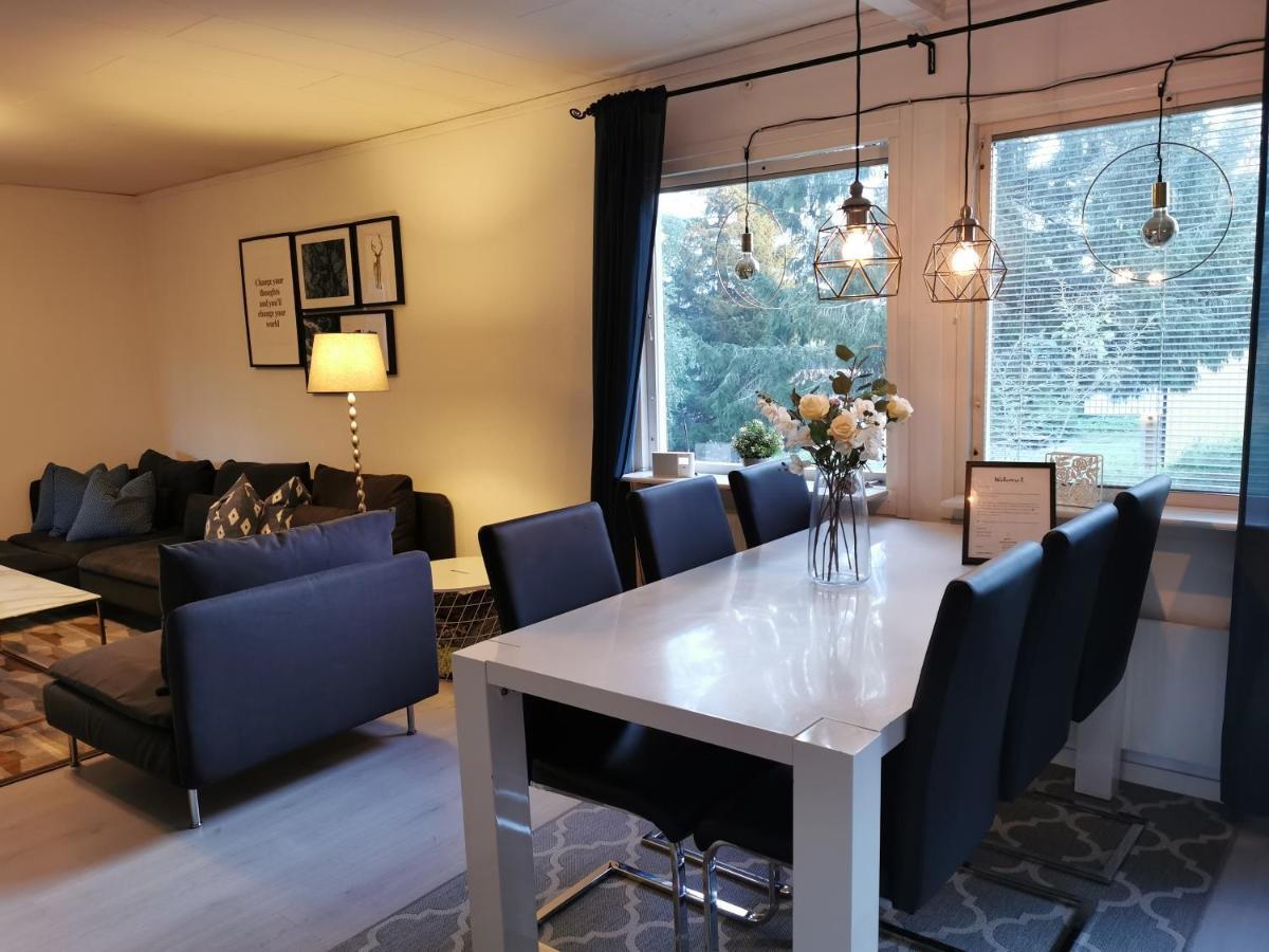The White And Black House Villa Kalix Esterno foto